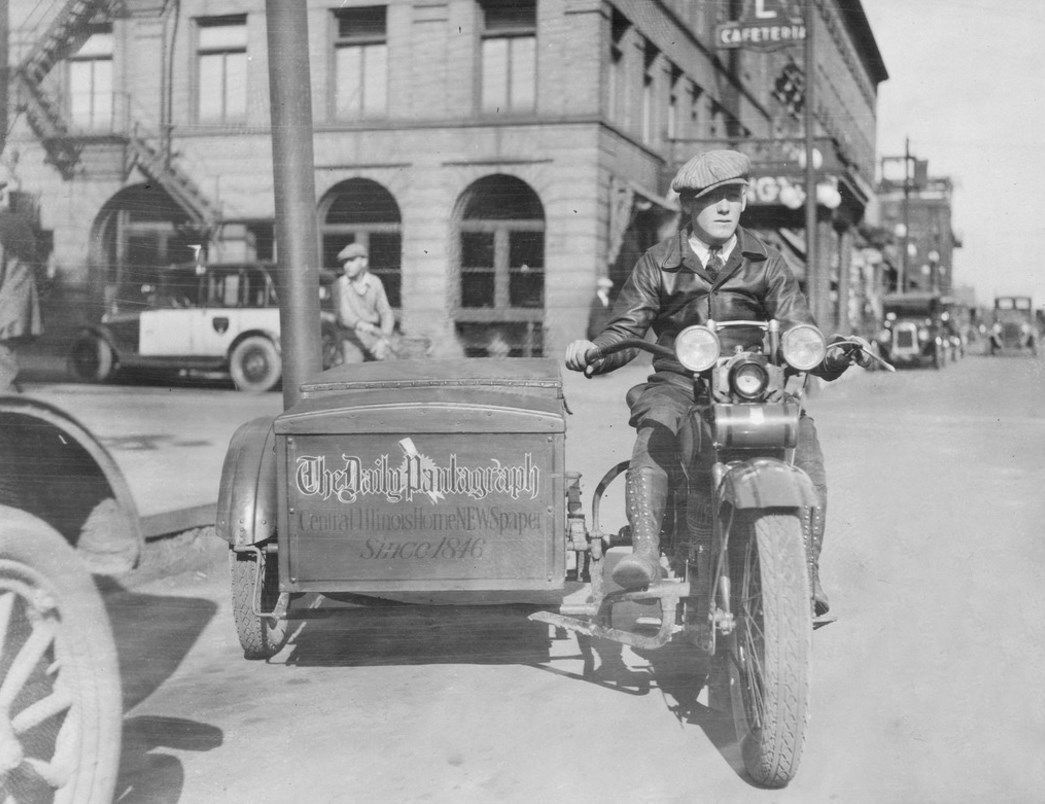 Pantagraph motorcyclist